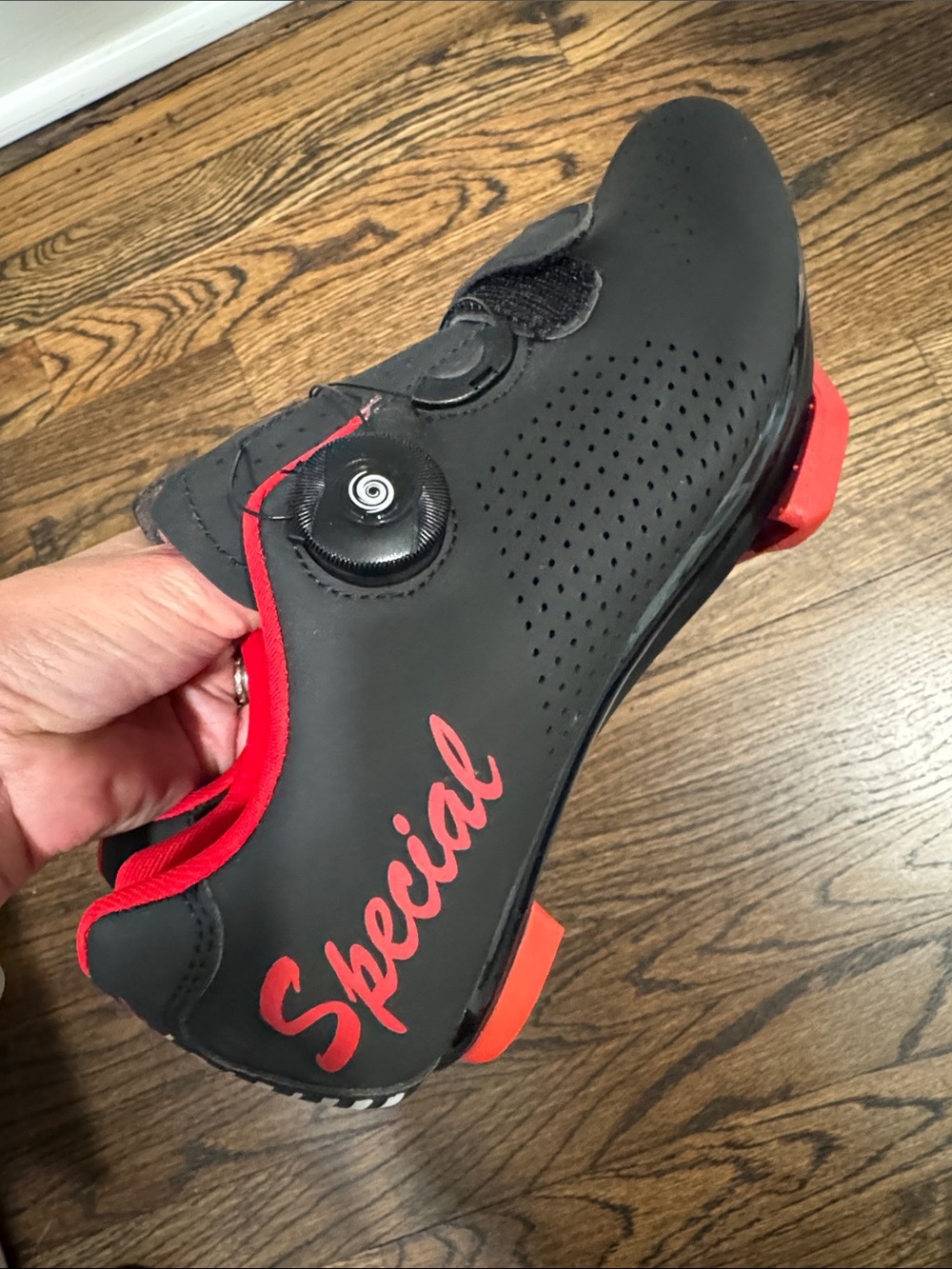 Special Brand Women's Cycling Shoes - Black/Red